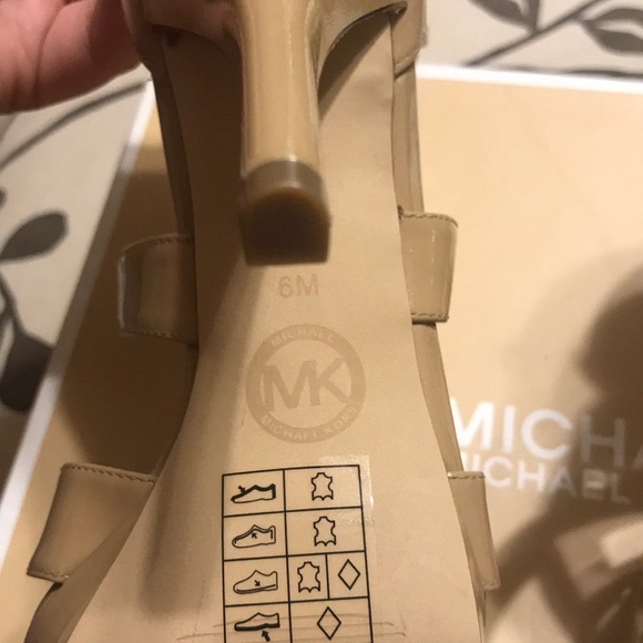 Evie platform from Michael Kors - Picture 2 of 5